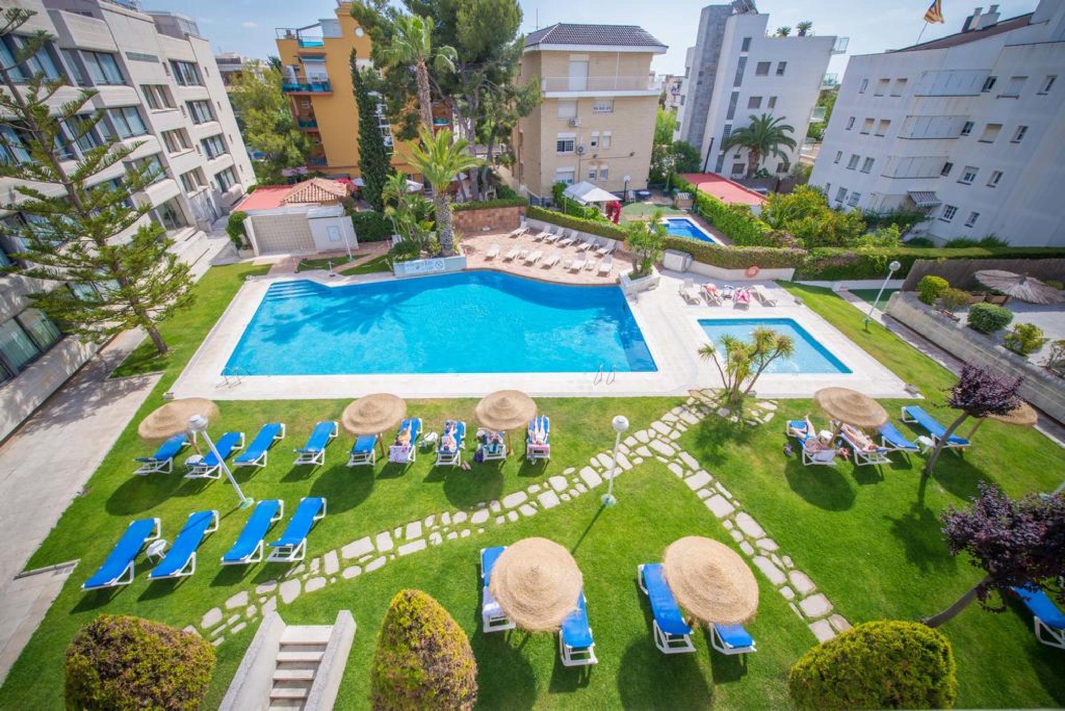 Atenea Park Suites & Apartments Vilanova i la Geltru Exterior photo