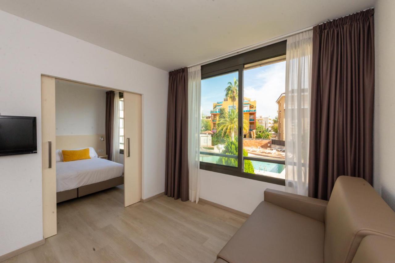 Atenea Park Suites & Apartments Vilanova i la Geltru Exterior photo