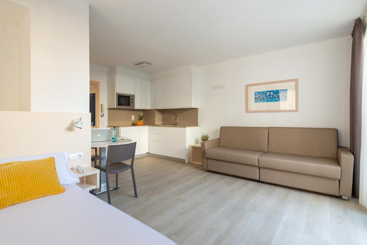 Atenea Park Suites & Apartments Vilanova i la Geltru Exterior photo