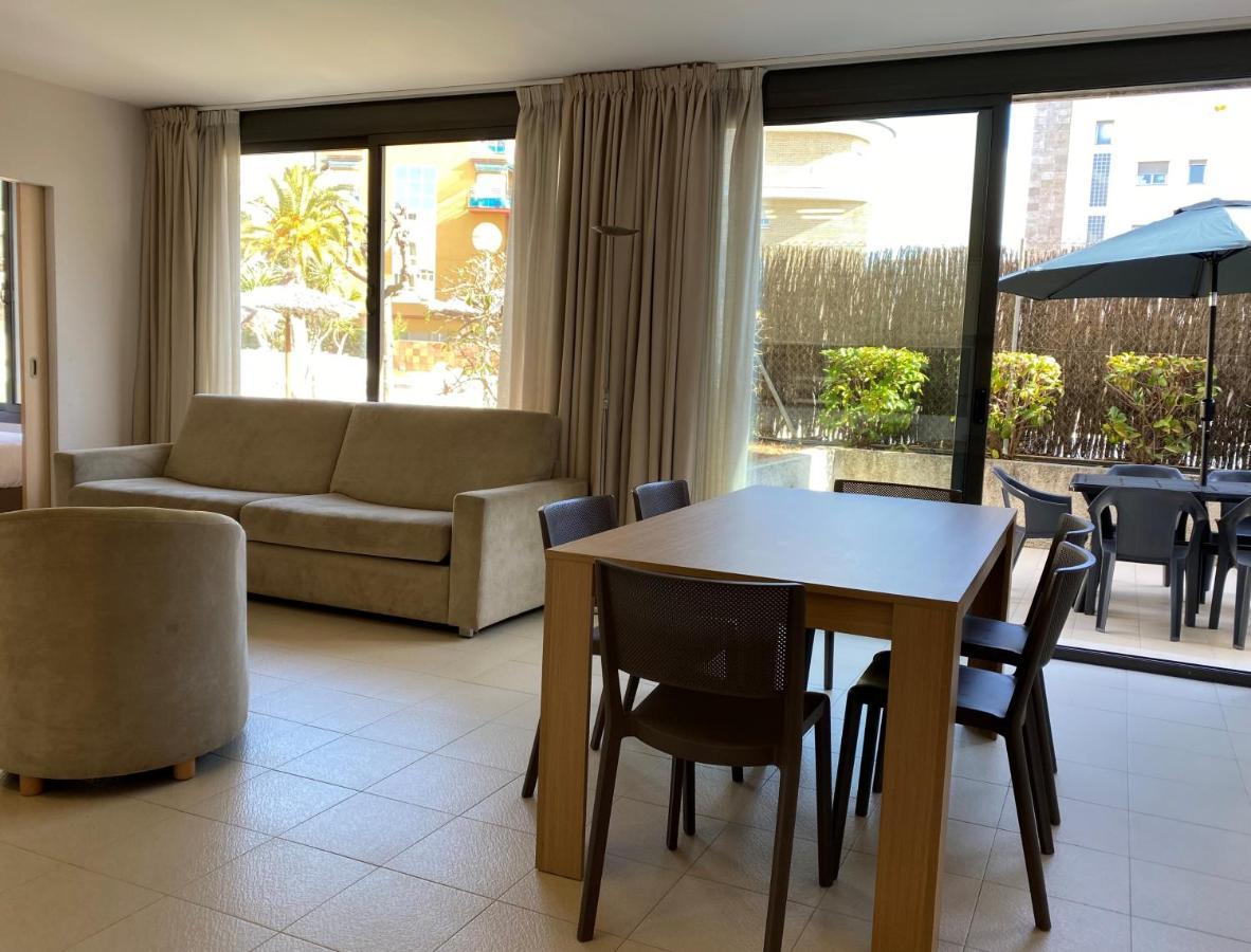 Atenea Park Suites & Apartments Vilanova i la Geltru Exterior photo